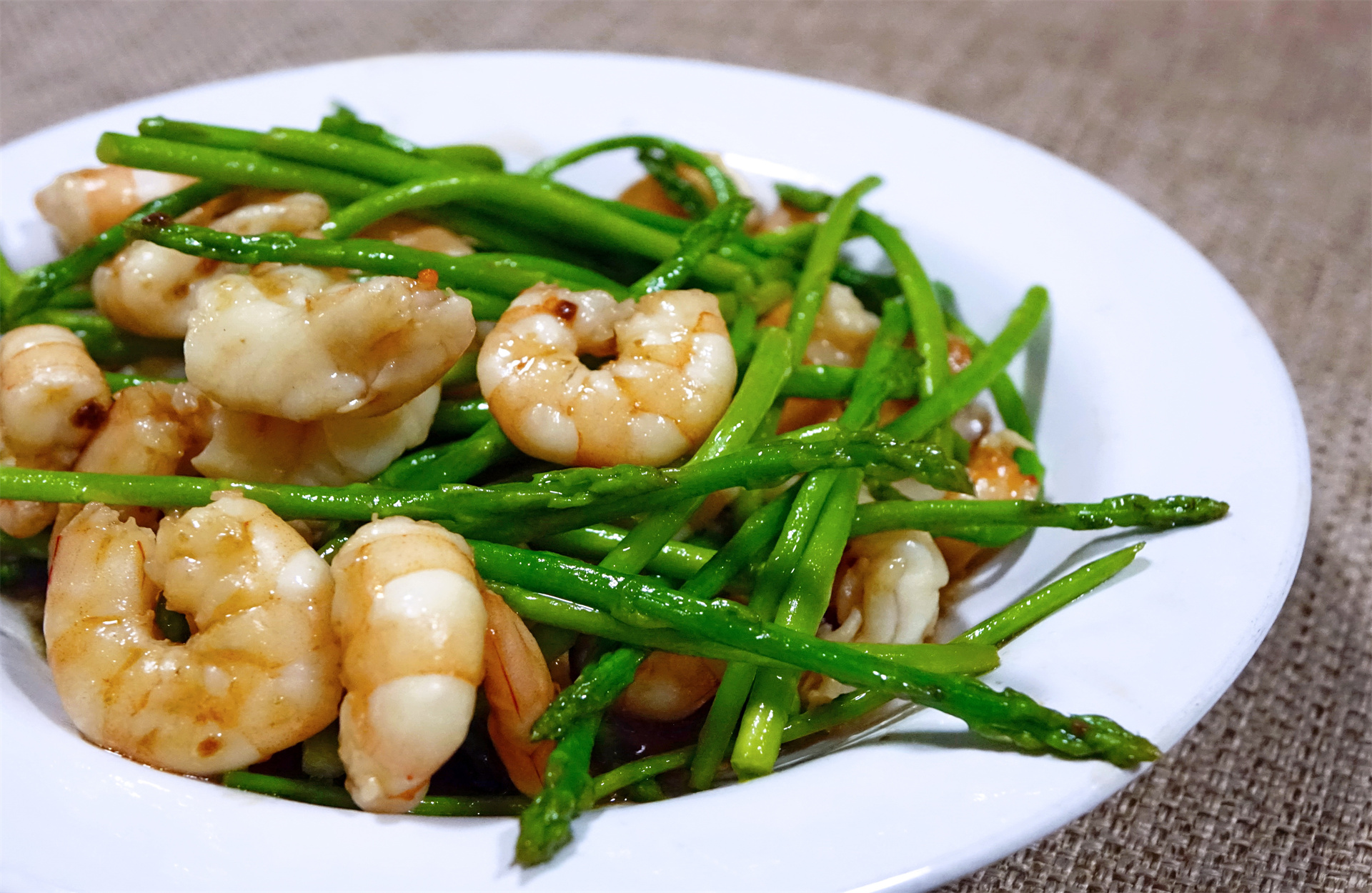 Stir-fried Prawns with Asparagus