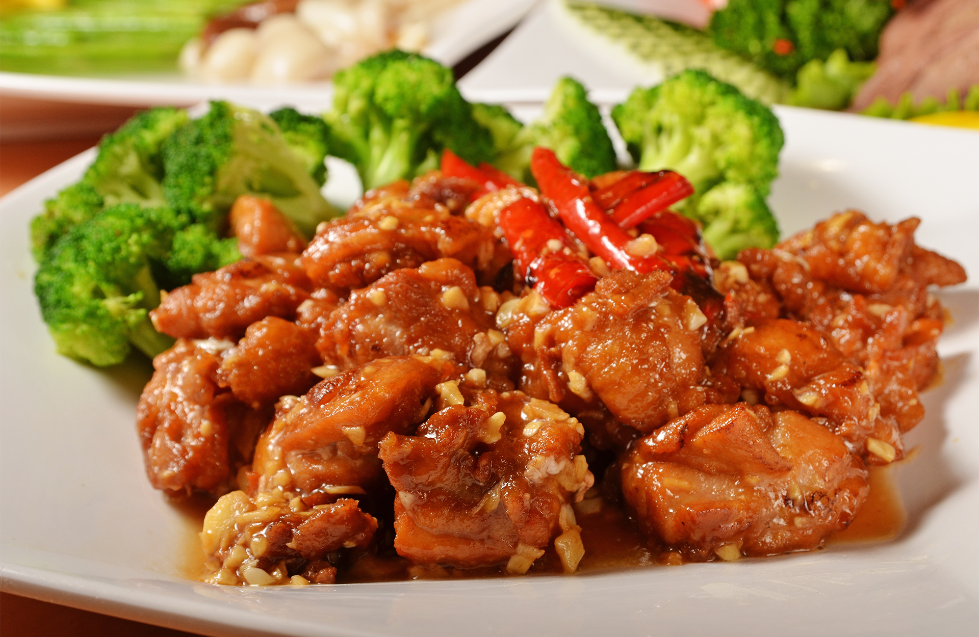 Stir-fried Spicy Chicken with Broccoli
